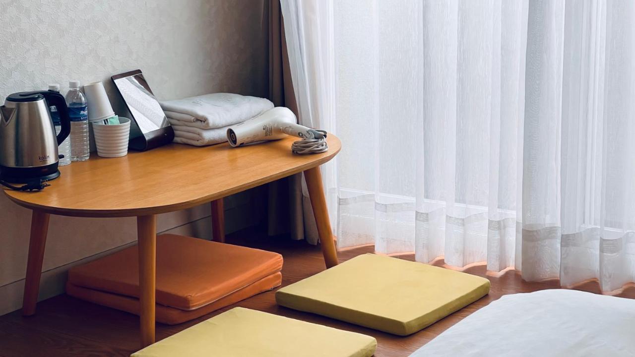 Rainbow Island Apartment Tainan Luaran gambar